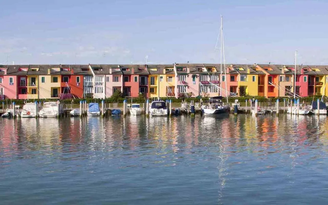 Apartment Amazing Seaview Apartment-Porto Santa Margherita Italy