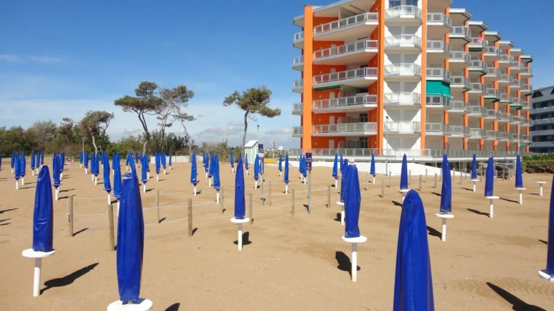 Amazing Seaview Apartment-Porto Santa Margherita Italy